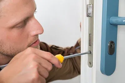 Super Locksmith Services Kansas City, MO 816-622-3386 Super Locksmith Services Kansas City, MO 816-622-3386 - 29-3